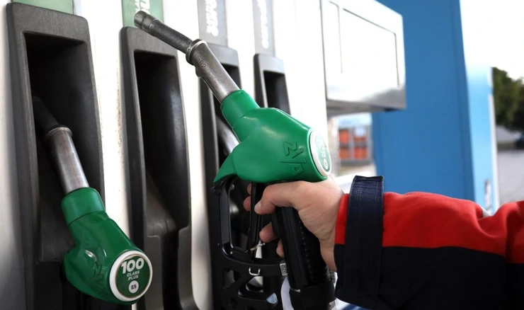 Od ponoći više cijene goriva