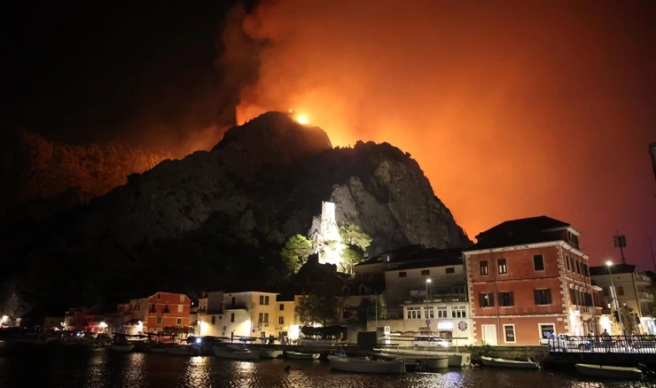 Požar u Omišu