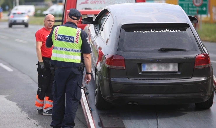 Policajci su navodno namještali posao vučnoj službi