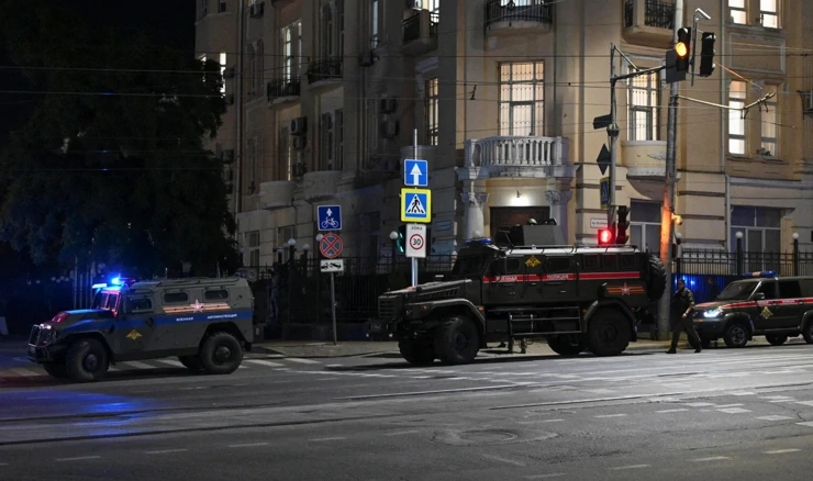 Oklopna vozila na ulici južnog grada Rostov na Donu