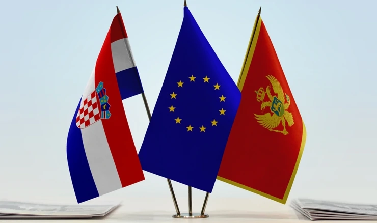 Zastave Hrvatske, EU-a i Crne Gore