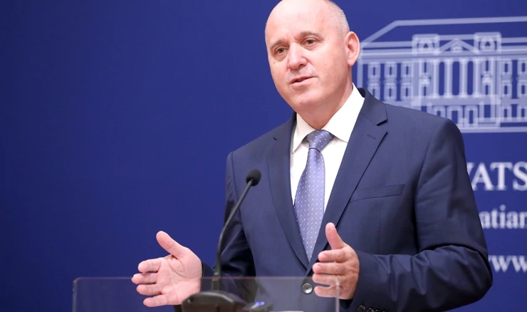 Branko Bačić optužio oporbu da zapravo staje na stranu Rusije