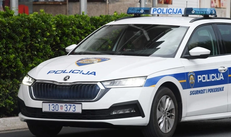 Policija