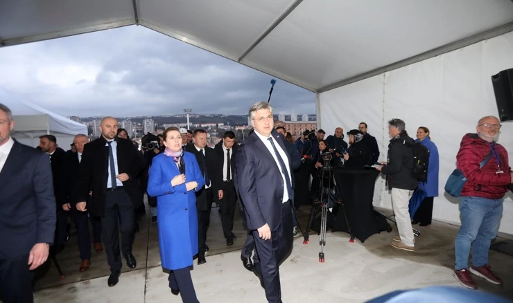 Premijer Plenković i danska premijerka obišli kontejnerski terminal u Rijeci
