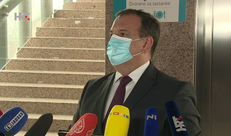 Vili Beroš uoči sjednice Vlade 18.2.2021. 