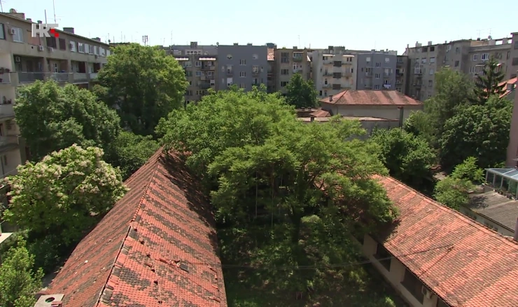 Dvorište stambenog bloka