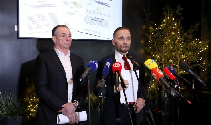 Nikica Jelavić i Anto Nobilo