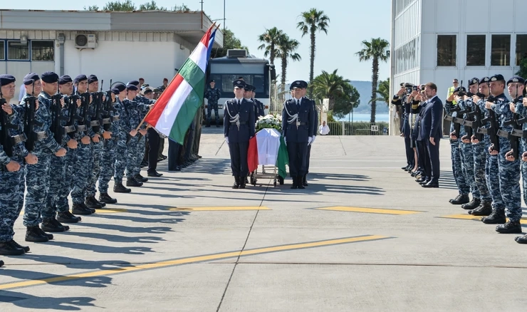 Ispraćaj pripadnika mađarskih Oružanih snaga 