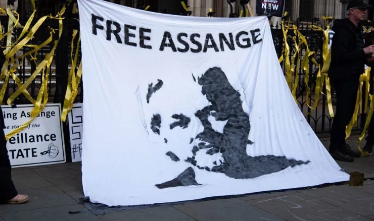 Julian Assange