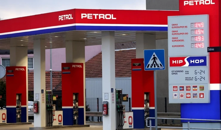 Benzinska pumpa Petrola