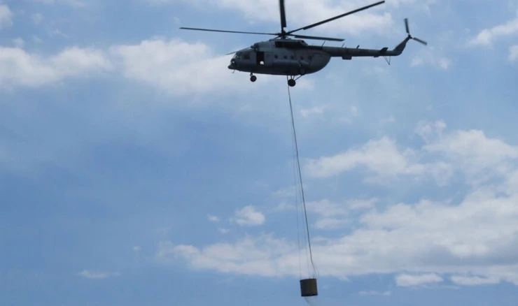 Helikopter HRZ-a upućen na gašenje požara u Sloveniju