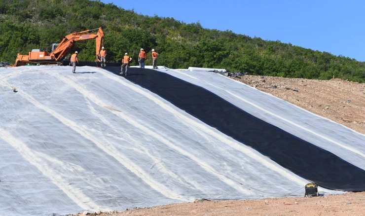 Odlagalište "Moseć" u Drnišu