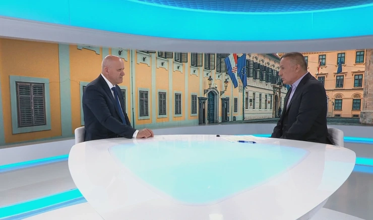 Ministar prostornog uređenja, graditeljstva i državne imovine Branko Bačić