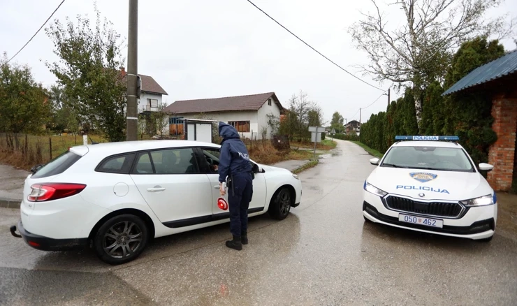 Jedna je osoba ubijena i jedna ranjena u sinoćnjoj mahnitoj pucnjavi