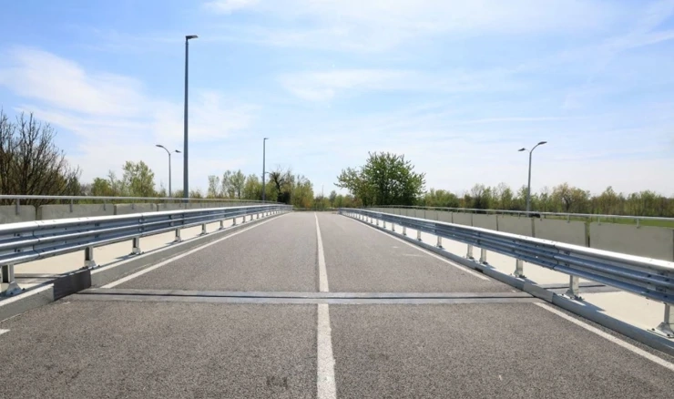 Nadvožnjak kod Jankomira