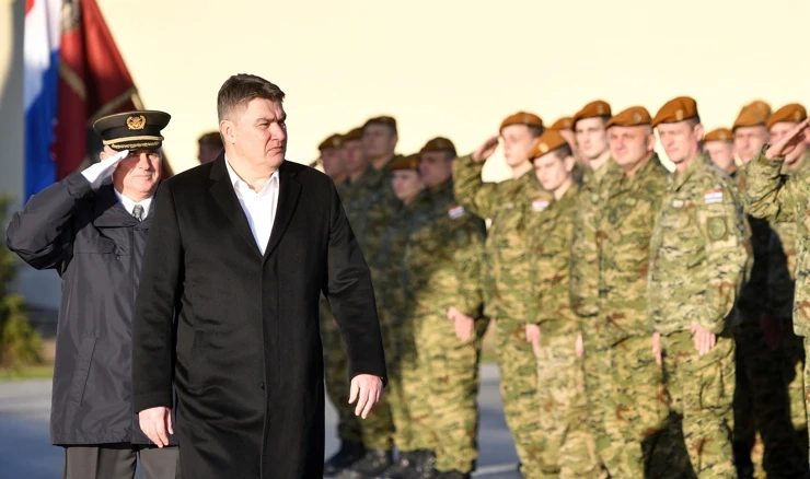 Predsjednik Milanović poručio 'Pumama': Hrvatski Ustav je iznad svega