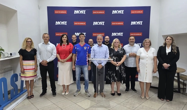 Most osnovao osam stručnih savjeta za izradu javnih politika