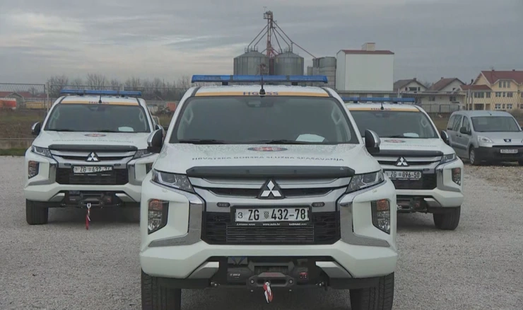 HGSS-u uručeno 16 novih terenskih vozila