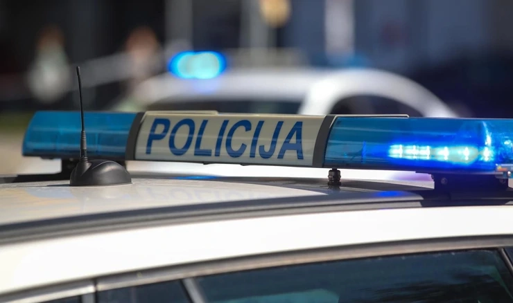 Policija