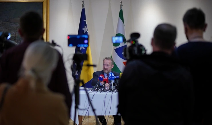 Bakir Izetbegović