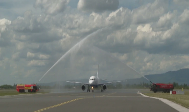 Zagreb: Svečani doček leta Croatia Airlinesa iz Dublina