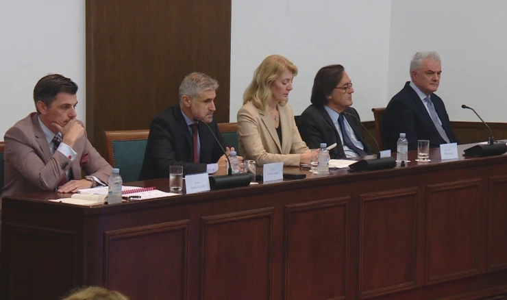 Okrugli stol "Kako povećati mirovine"
