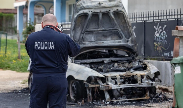 Izgorjela dva automobila u Žbandaju kod Poreča