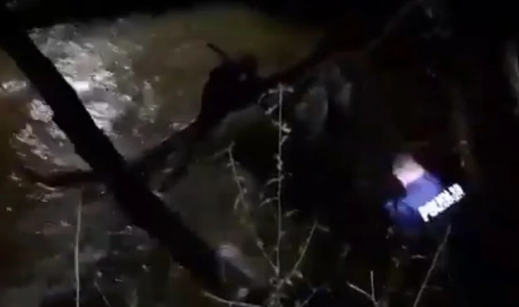 Policija spasila ženu iz rijeke, u tijeku potraga za djetetom