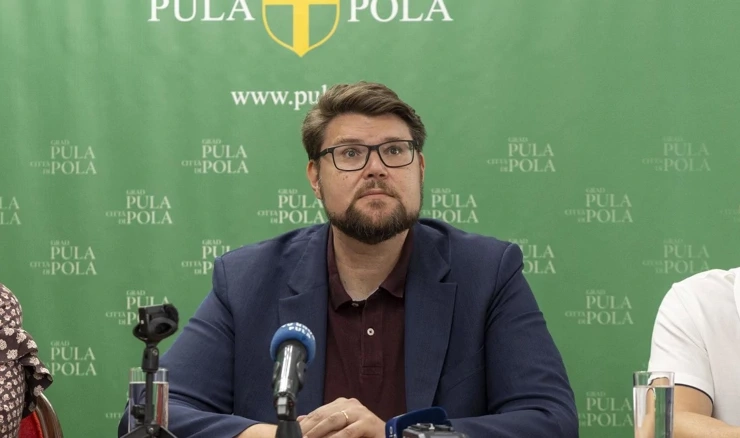 Peđa Grbin