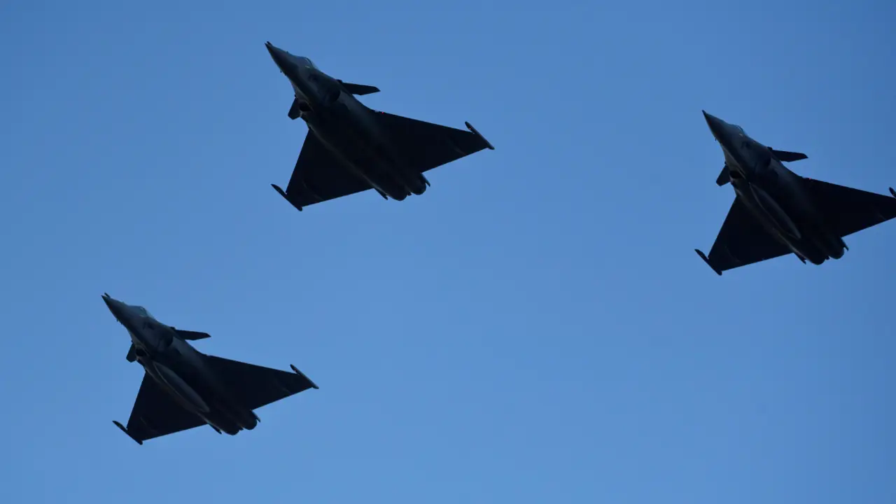 Prelet zrakoplova Rafalea