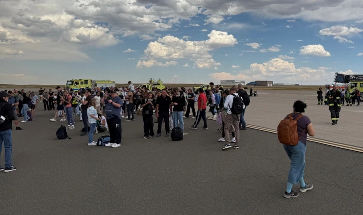 Mehanički problem pri polijetanju primorao putnike na evakuaciju