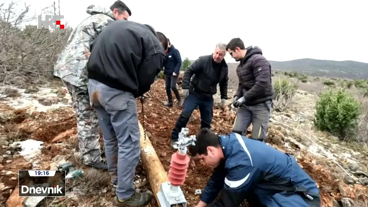 Tamo gdje ne mogu strojevi, posao odrađuju ljudi
