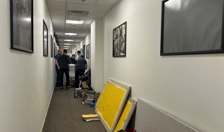 Deseci američkih novinara napustili Pentagon