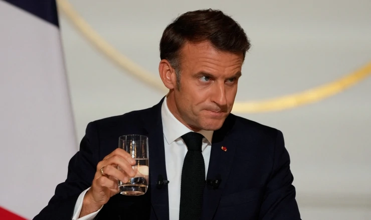 Macron posjetom Grenlandu šalje poruku Trumpu