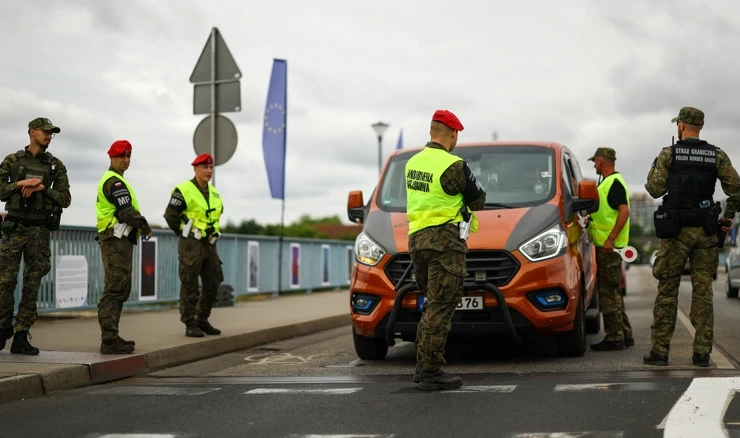 Poljska uvodi kontrole na njemačkoj i litavskoj granici