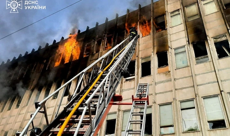 Ruski projektil pogodio industrijski dio Harkiva,