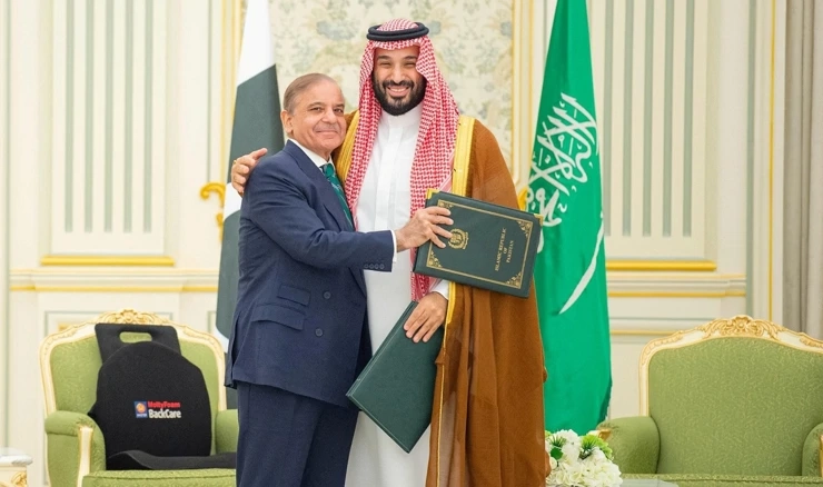 Princ Mohammed bin Salman i premijer Shehbaz Sharif
