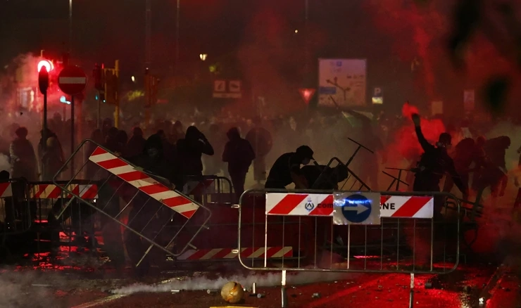 Propalestinski prosvjednici napali policiju