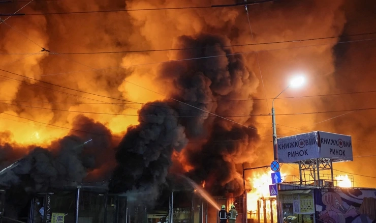 Ruski napadi izazvali su požare u najmanje dvije četvrti u Kijevu