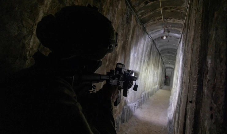 Izraelski vojnik u Hamasovom tunelu