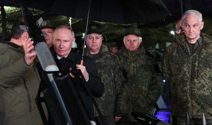 Vladimir Putin na vojnim vježbama "Centar-2026” u ruskoj regiji Čeljabinsk na Uralu